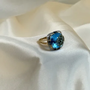 18k Gold Ring Sapphire Gemstone
