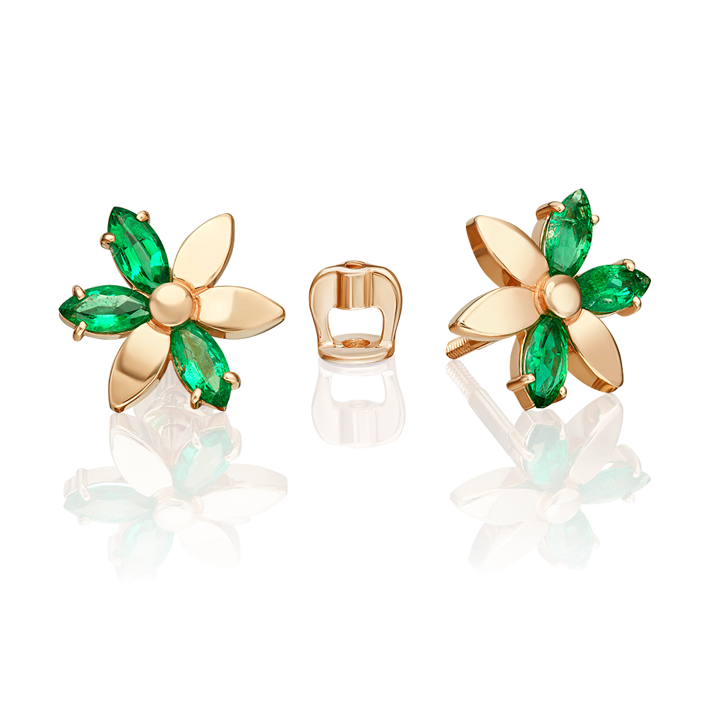 Stud Earrings in Rose Gold with Emeralds-040