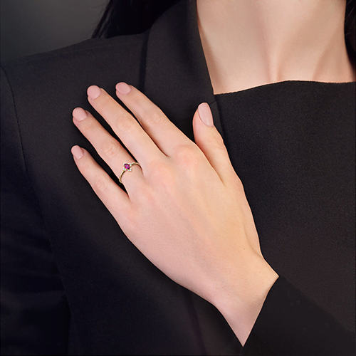 Rose gold ruby diamond ring-009