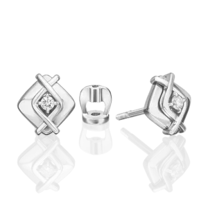 Stud Earrings in white gold with a diamond-024