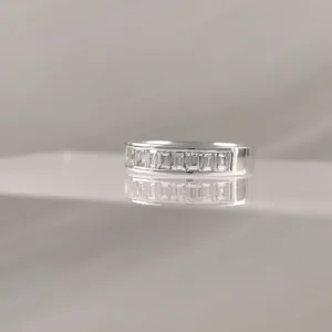 18K WHITE GOLD – 276
