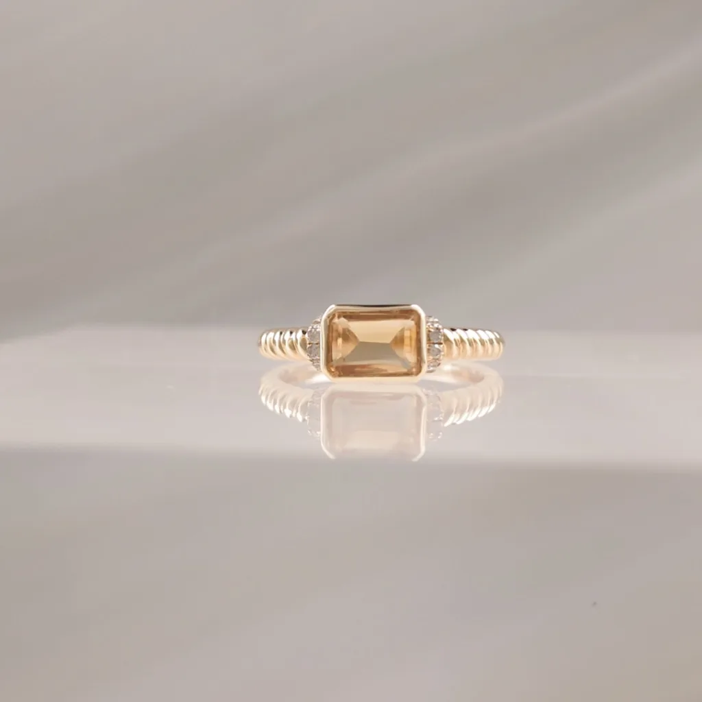 SQUARE CITRINE RING – 300