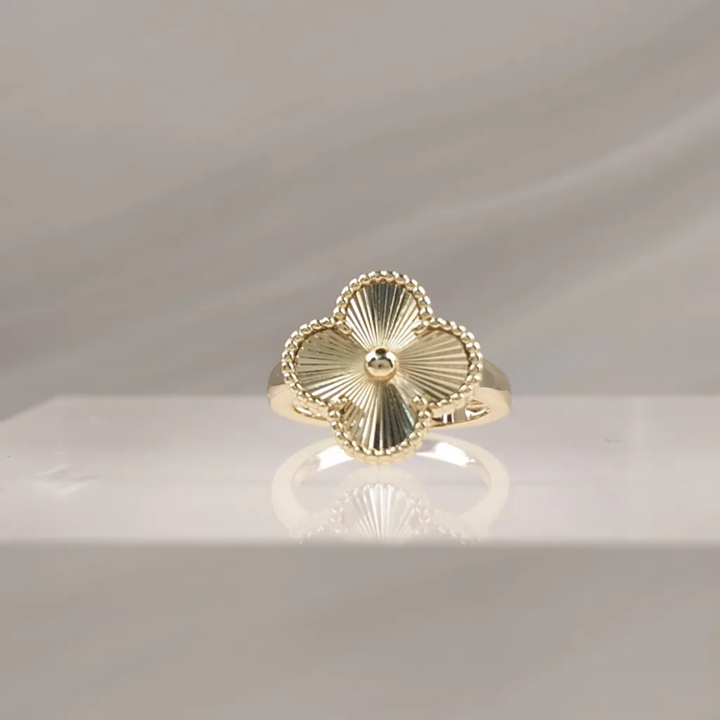SILVER YELLOW CLOVER 017
