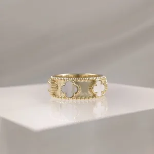 Yellow Silver Multiclover – 027