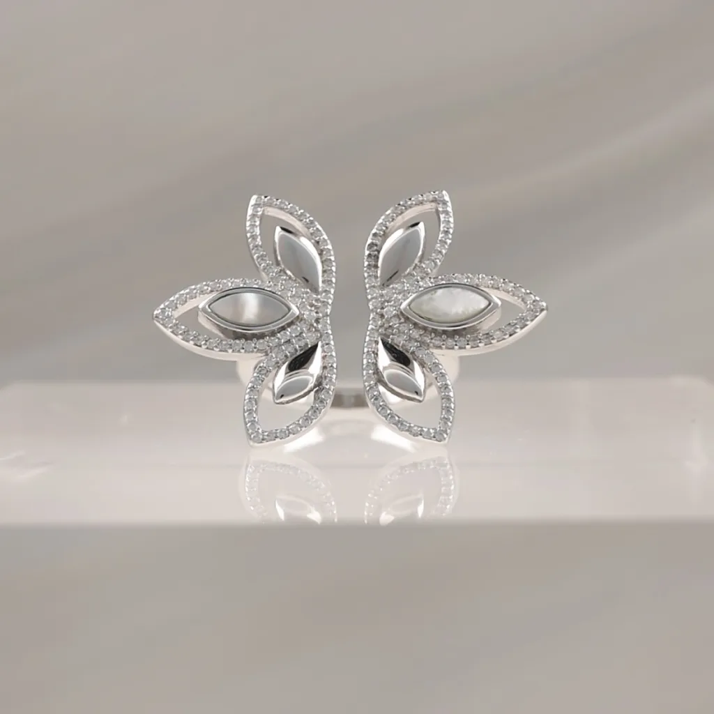 SILVER FLOWER CRISTALS 053