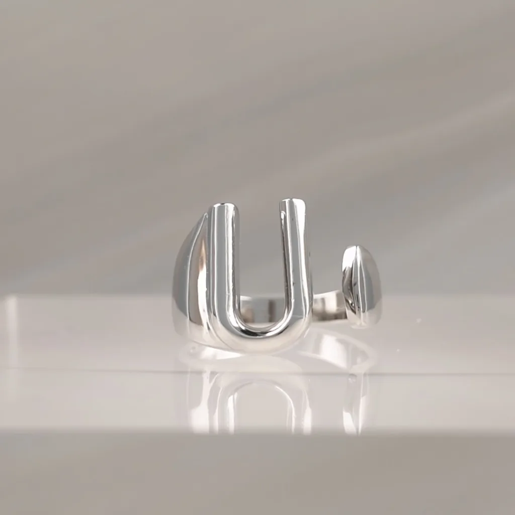 Silver Ring Letter U 096
