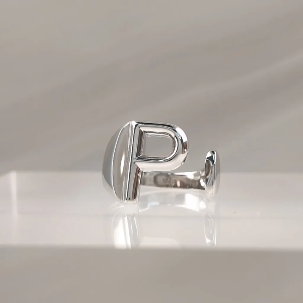 Sliver Ring Letter P 092