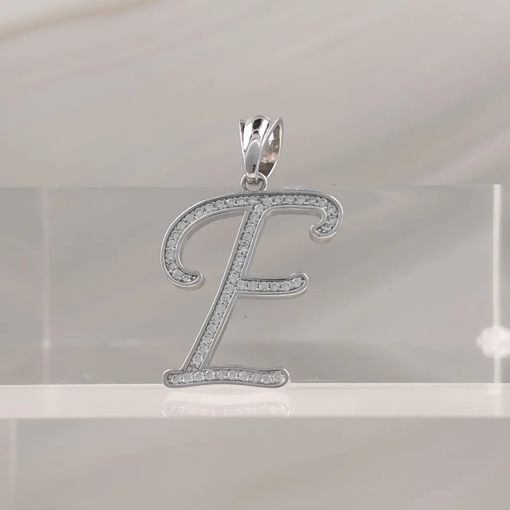 Sliver Pendant Letter E 006
