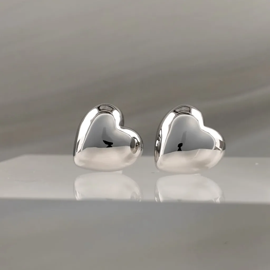 Silver big Swollen Heart 050