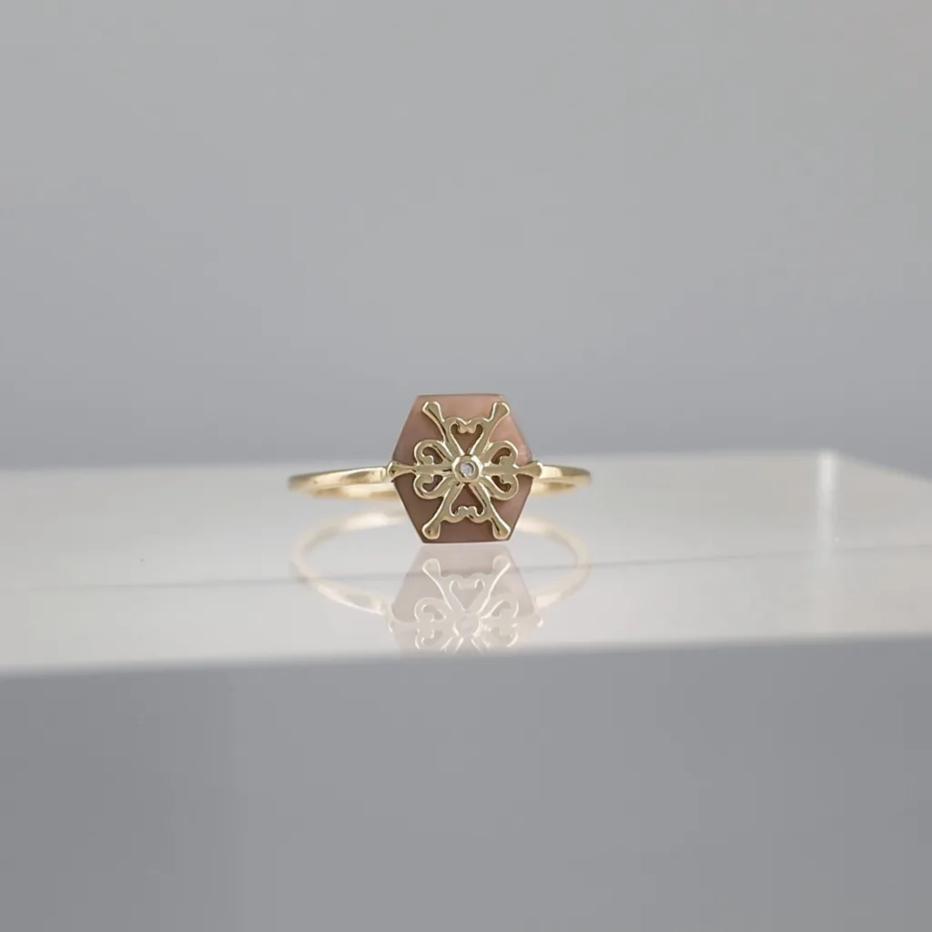 Yellow Silver Brown Hexagonal Flower 151