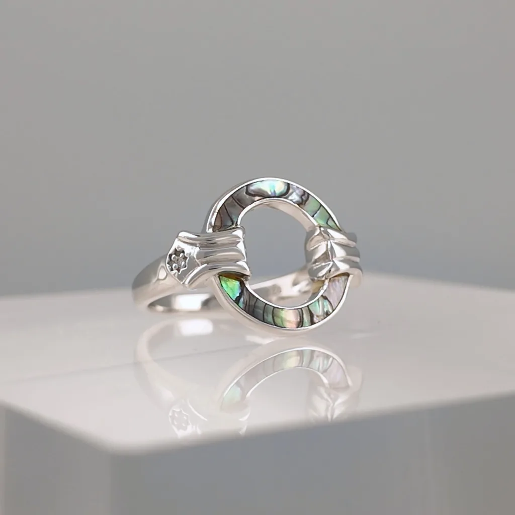 Silver Pearl Arum  Ring 144