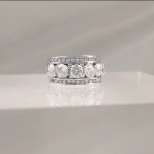 Silver Ring 6cz Between 2 lines 102