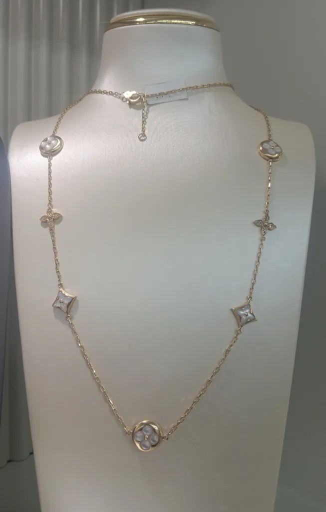 ALTERNATE TRIANGLE CIRCLE -573