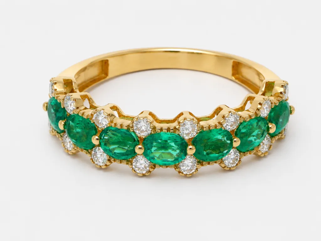 Oval Emeralds & Diamonds Ring – 001
