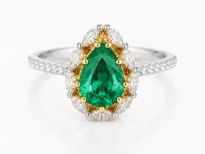 Pear-Shaped Emerald and Diamond Ring – 054